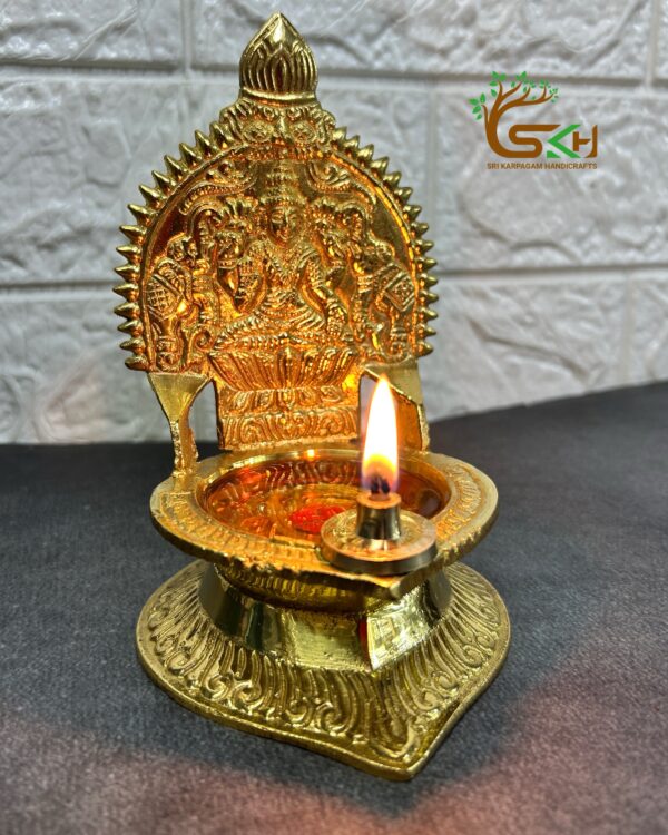 Brass Flat Thiri Holder - Small size (2.5 cm Diameter) |Single Piece - Image 3