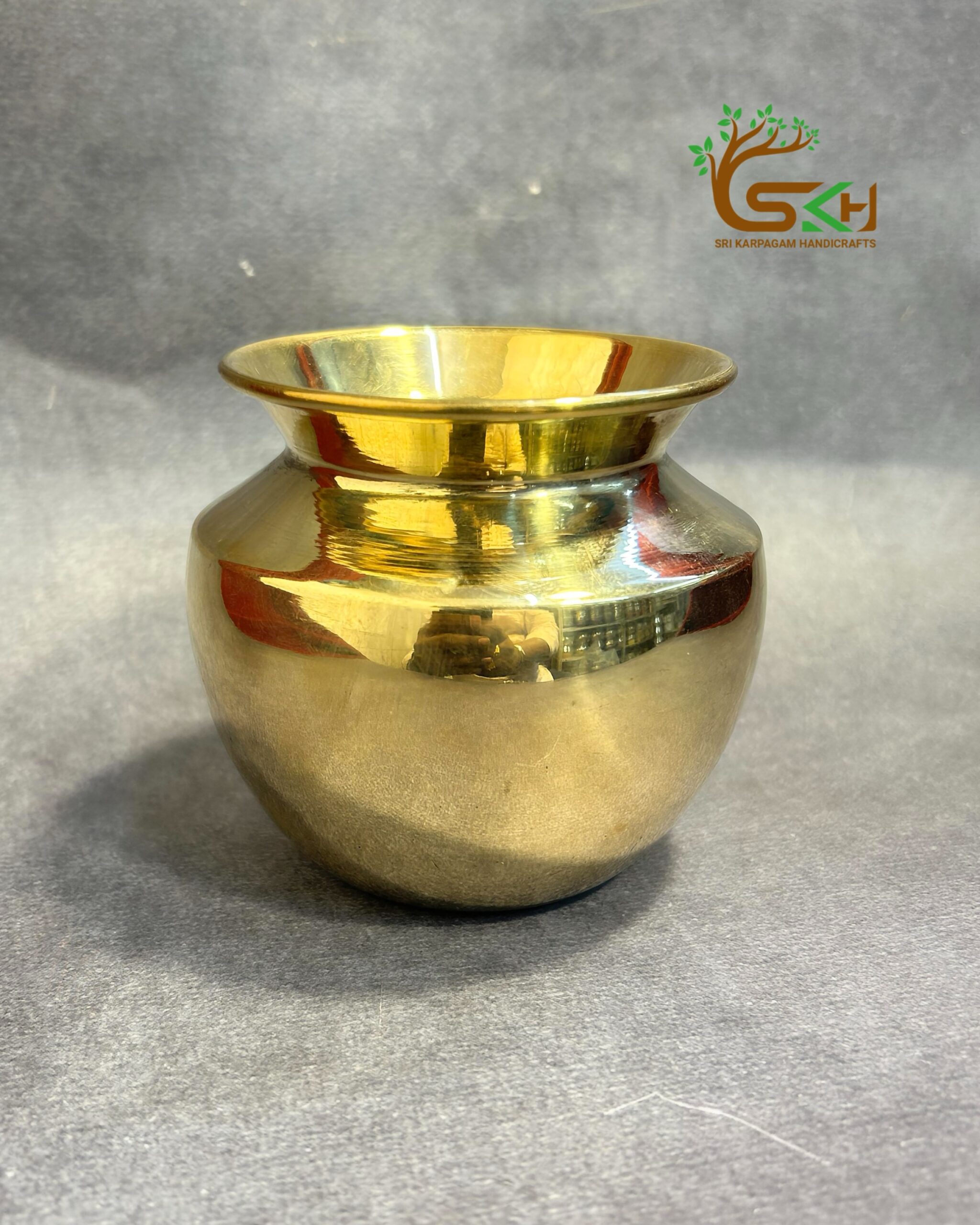 Brass Fine Quality Sombu / Lotta for Pooja / Water Serving - 500 ml Capacity - Image 3